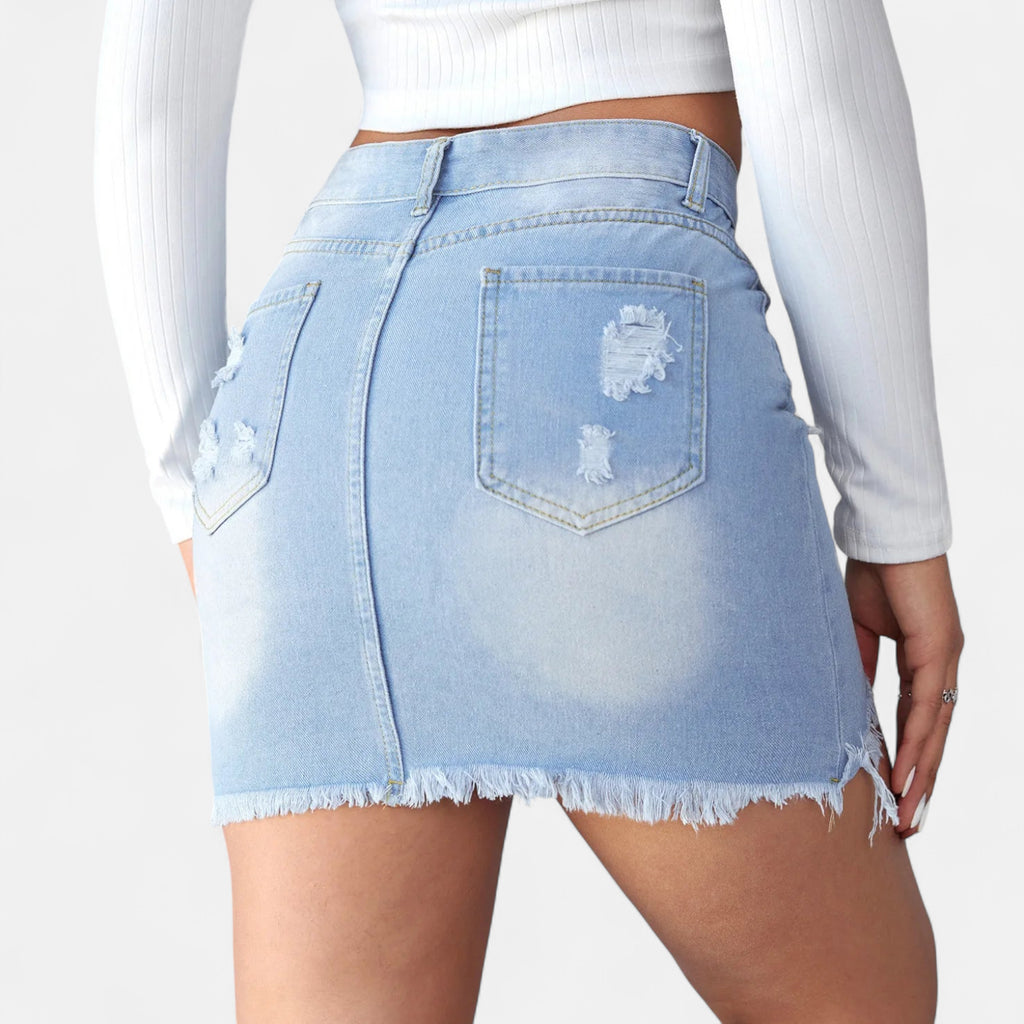 Jupe en jean déchirée